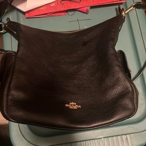 Coach purse •great condition • clean •smoke free home •